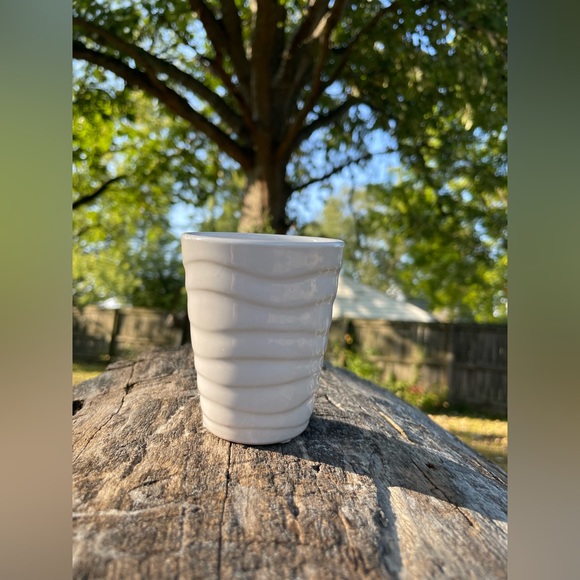 Plant Pot - Picture 2 of 5